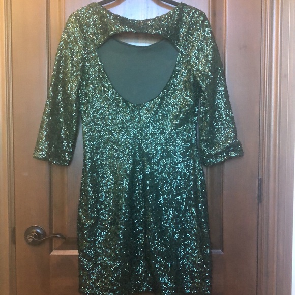 Green sequin dress - Picture 2 of 3